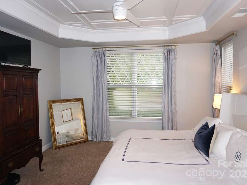 13704 Aldenbrook Drive, Huntersville, NC 28078.  MLS# CAR4291359, YatesRealty ID 31709. 