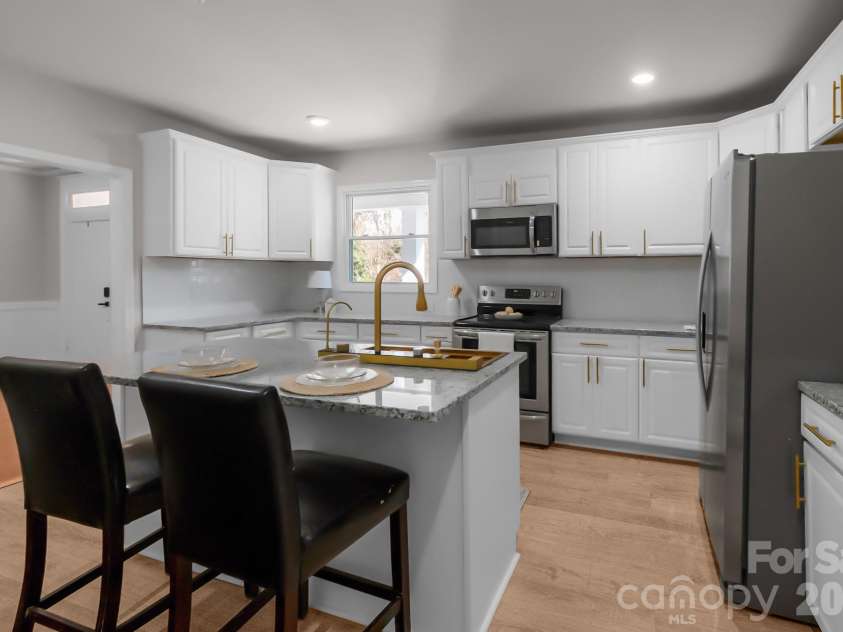 116 Rose Terrace, Wadesboro, NC 28170.  MLS# CAR4340709, YatesRealty ID 3171. Cabinet space galore