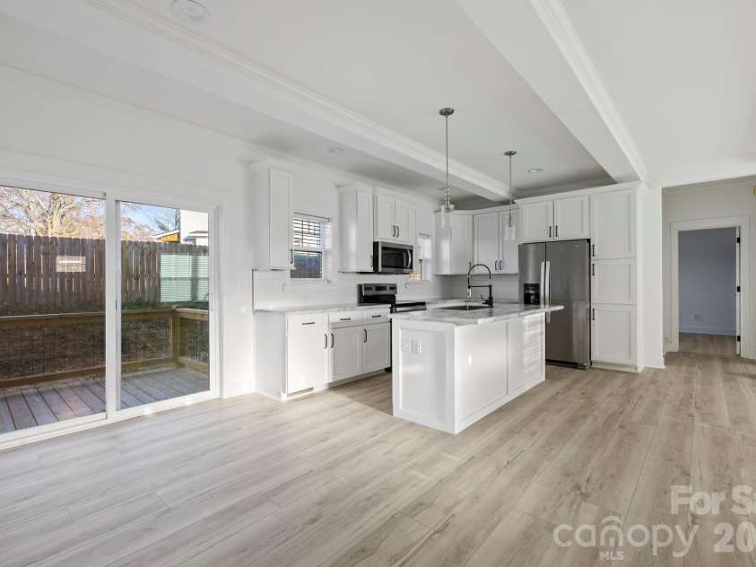 204 Southern Charm Road, Arden, NC 28704.  MLS# CAR4329406, YatesRealty ID 3171. 