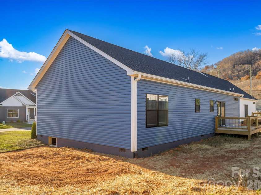 204 Southern Charm Road, Arden, NC 28704.  MLS# CAR4329406, YatesRealty ID 3171. 