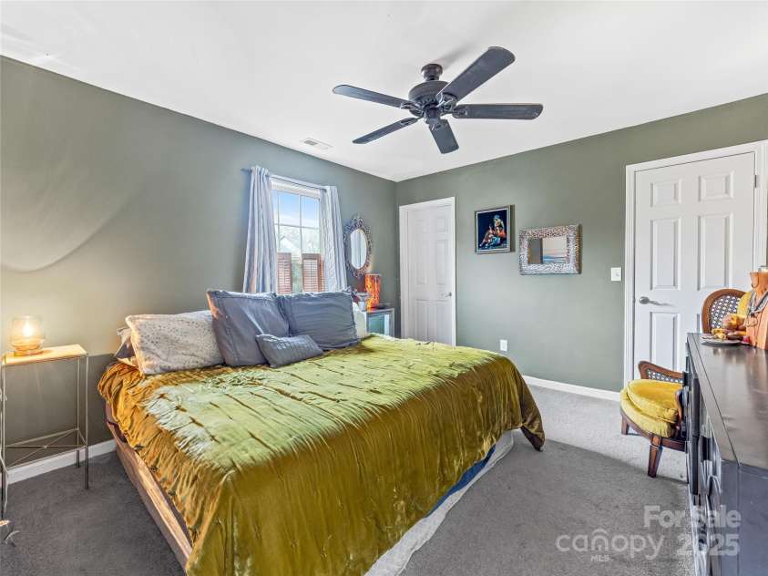 32 Mallard Run Drive, Arden, NC 28704.  MLS# CAR4200863, YatesRealty ID 3171. Primary Bedroom Suite