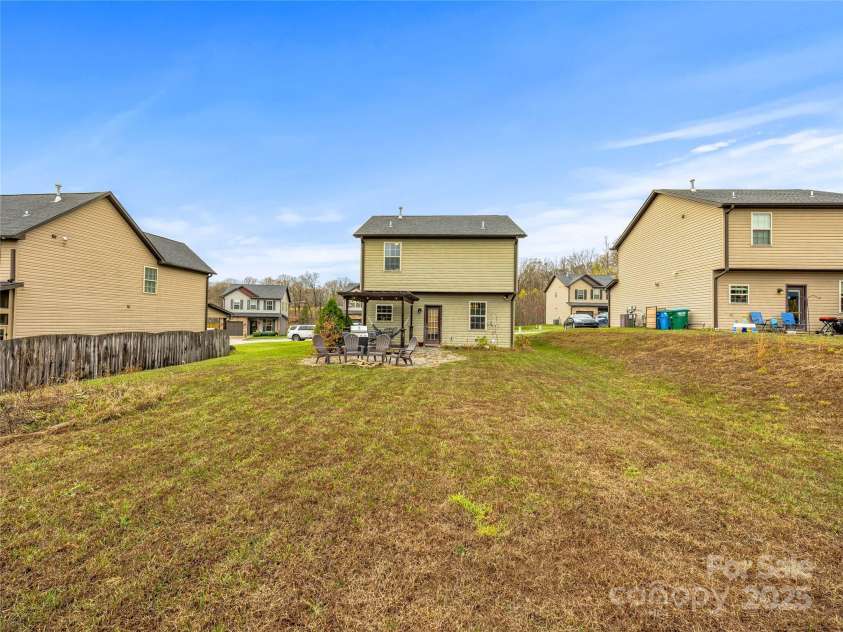 32 Mallard Run Drive, Arden, NC 28704.  MLS# CAR4200863, YatesRealty ID 3171. Spacious, Flat Backyard
