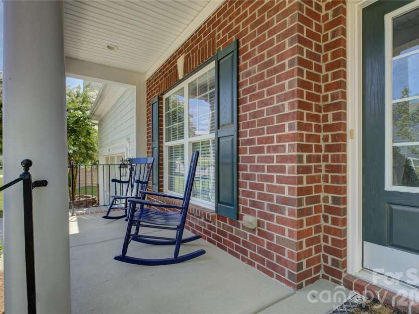 9609 Spurwig Court, Charlotte, NC 28278.  MLS# CAR4392336, YatesRealty ID 31710. 