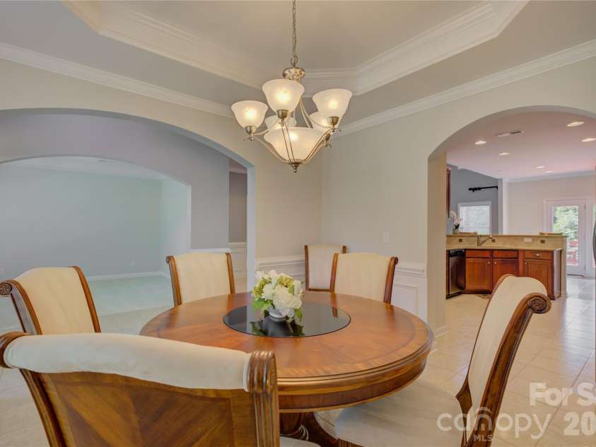 9609 Spurwig Court, Charlotte, NC 28278.  MLS# CAR4392336, YatesRealty ID 31710. 