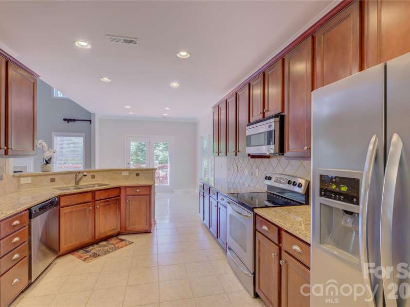 9609 Spurwig Court, Charlotte, NC 28278.  MLS# CAR4392336, YatesRealty ID 31710. 