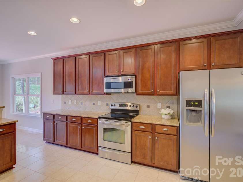 9609 Spurwig Court, Charlotte, NC 28278.  MLS# CAR4392336, YatesRealty ID 31710. 