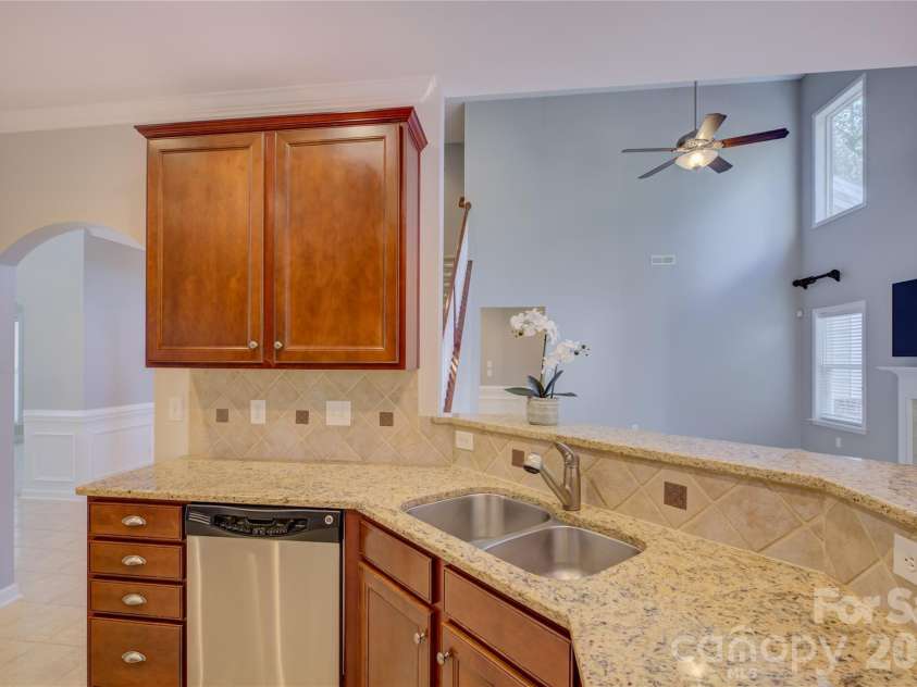 9609 Spurwig Court, Charlotte, NC 28278.  MLS# CAR4392336, YatesRealty ID 31710. 