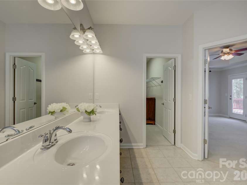 9609 Spurwig Court, Charlotte, NC 28278.  MLS# CAR4392336, YatesRealty ID 31710. 