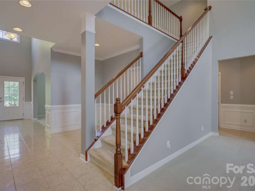 9609 Spurwig Court, Charlotte, NC 28278.  MLS# CAR4392336, YatesRealty ID 31710. 