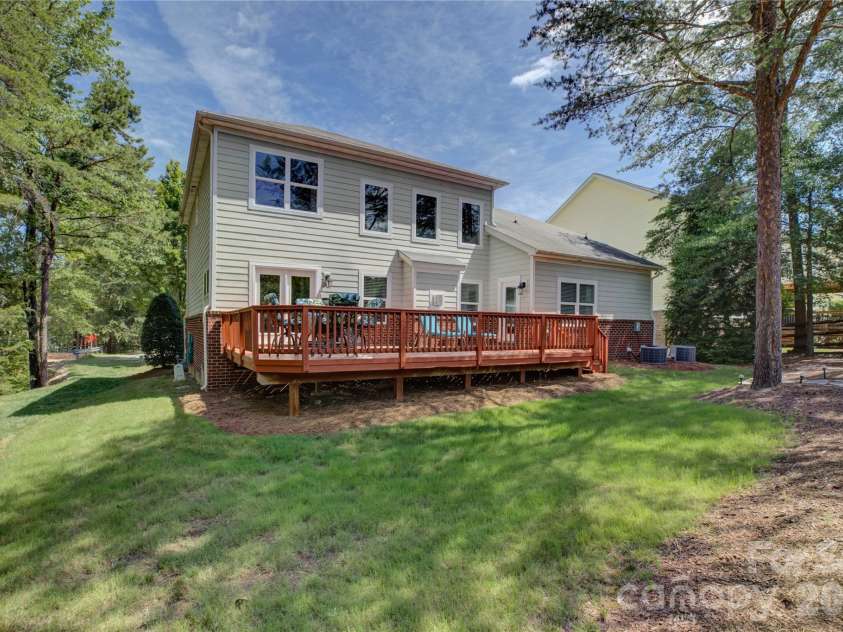 9609 Spurwig Court, Charlotte, NC 28278.  MLS# CAR4392336, YatesRealty ID 31710. 