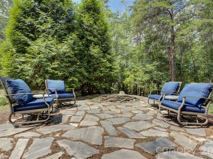 9609 Spurwig Court, Charlotte, NC 28278.  MLS# CAR4392336, YatesRealty ID 31710. 