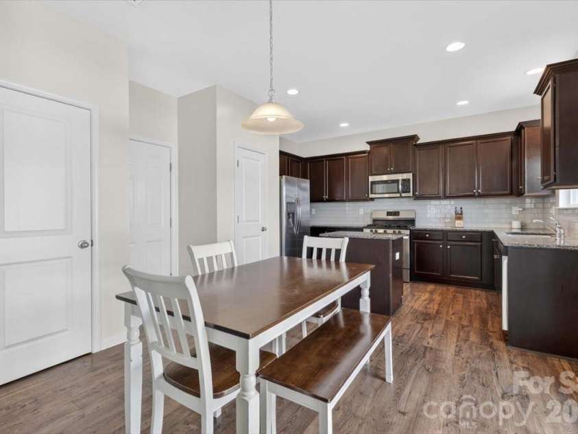 157 Kingsway Drive, Mooresville, NC 28115.  MLS# CAR4392473, YatesRealty ID 31711. 