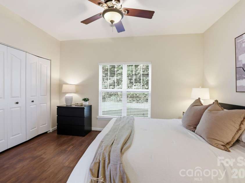 16936 Commons Creek Drive, Charlotte, NC 28277.  MLS# CAR4393429, YatesRealty ID 31712. 