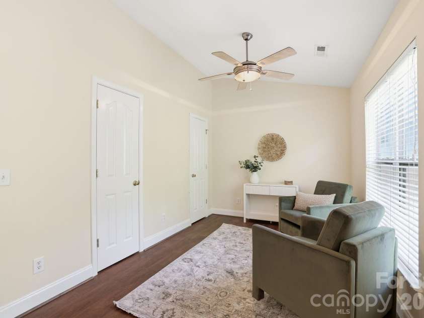 16936 Commons Creek Drive, Charlotte, NC 28277.  MLS# CAR4393429, YatesRealty ID 31712. 