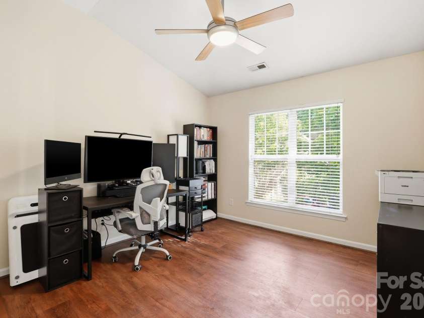 16936 Commons Creek Drive, Charlotte, NC 28277.  MLS# CAR4393429, YatesRealty ID 31712. 