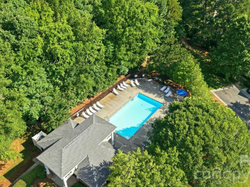 16936 Commons Creek Drive, Charlotte, NC 28277.  MLS# CAR4393429, YatesRealty ID 31712. 