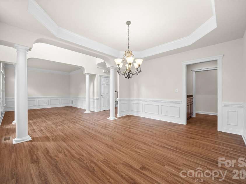 8408 Denholme Drive, Waxhaw, NC 28173.  MLS# CAR4394733, YatesRealty ID 31713. 