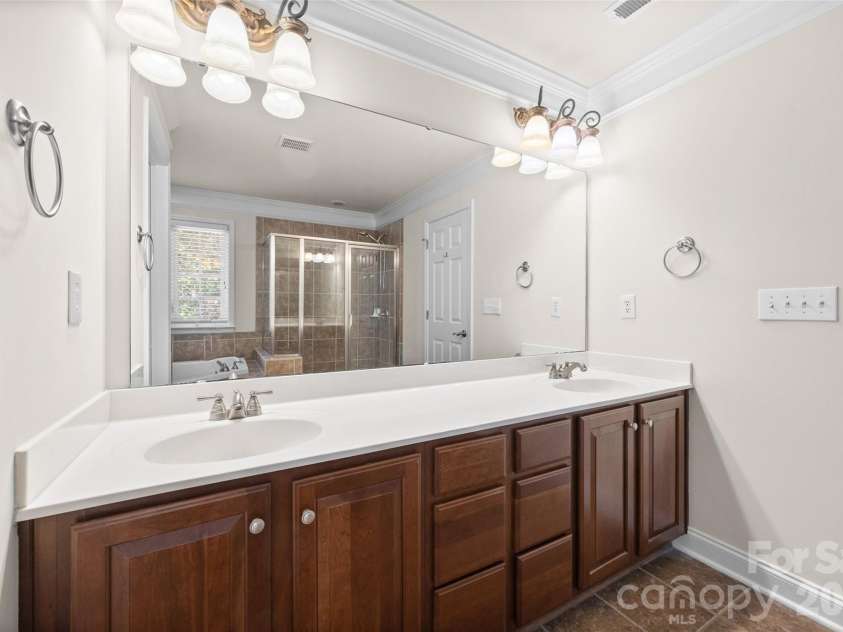 8408 Denholme Drive, Waxhaw, NC 28173.  MLS# CAR4394733, YatesRealty ID 31713. 