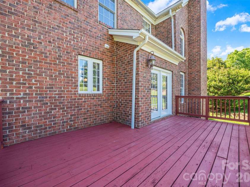 8408 Denholme Drive, Waxhaw, NC 28173.  MLS# CAR4394733, YatesRealty ID 31713. 