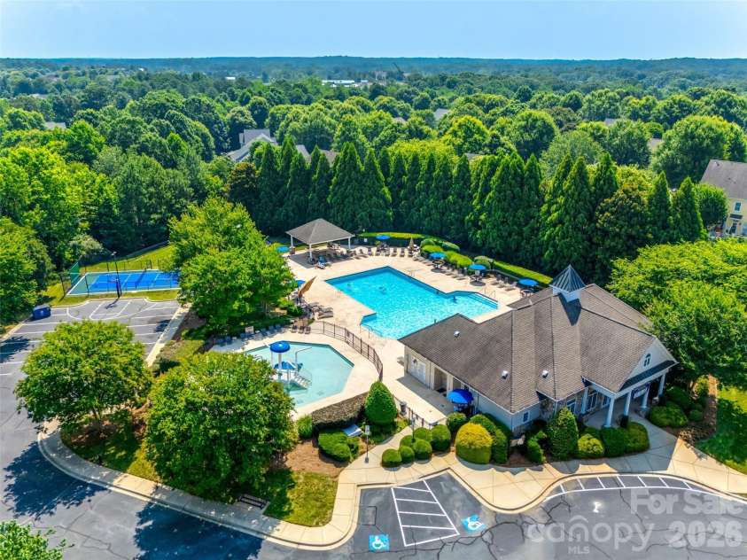 8408 Denholme Drive, Waxhaw, NC 28173.  MLS# CAR4394733, YatesRealty ID 31713. 