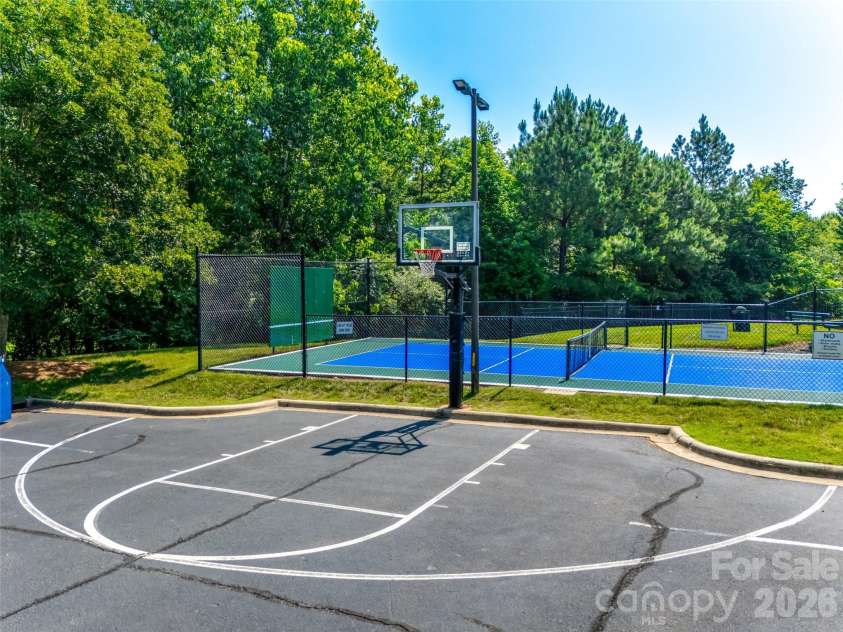 8408 Denholme Drive, Waxhaw, NC 28173.  MLS# CAR4394733, YatesRealty ID 31713. 