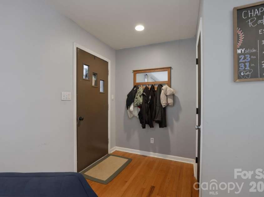 7419 Meadowdale Lane, Charlotte, NC 28212.  MLS# CAR4388921, YatesRealty ID 31714. 