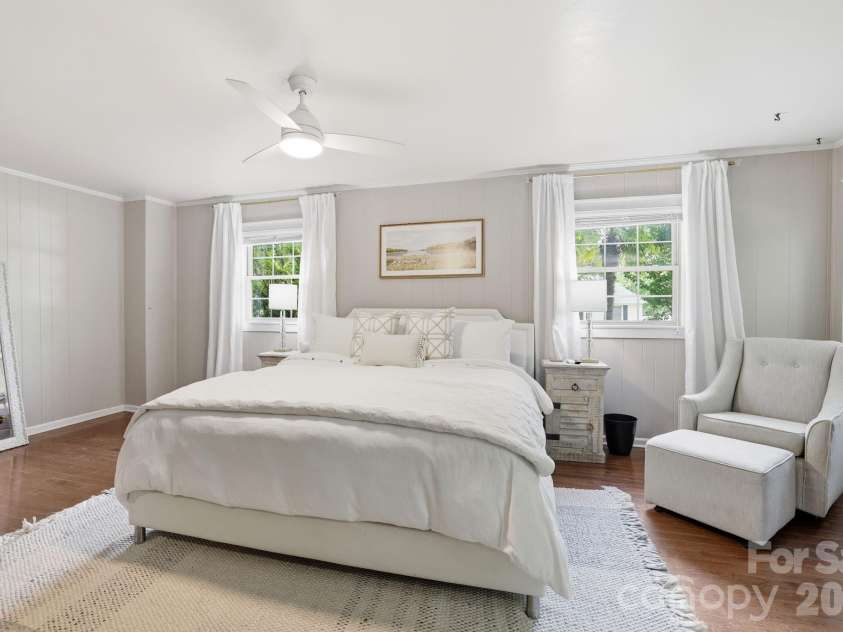 7419 Meadowdale Lane, Charlotte, NC 28212.  MLS# CAR4388921, YatesRealty ID 31714. 