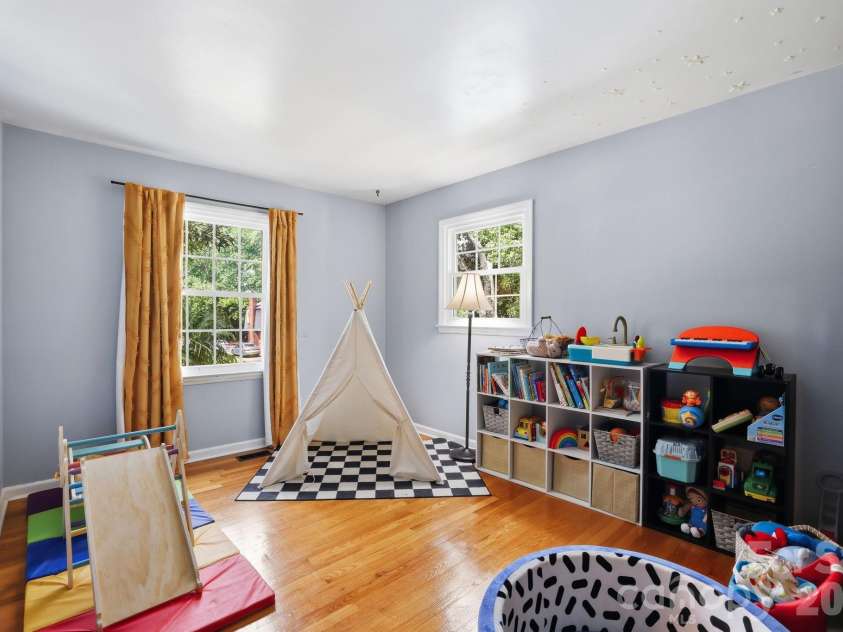 7419 Meadowdale Lane, Charlotte, NC 28212.  MLS# CAR4388921, YatesRealty ID 31714. 