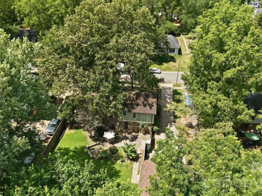 7419 Meadowdale Lane, Charlotte, NC 28212.  MLS# CAR4388921, YatesRealty ID 31714. 