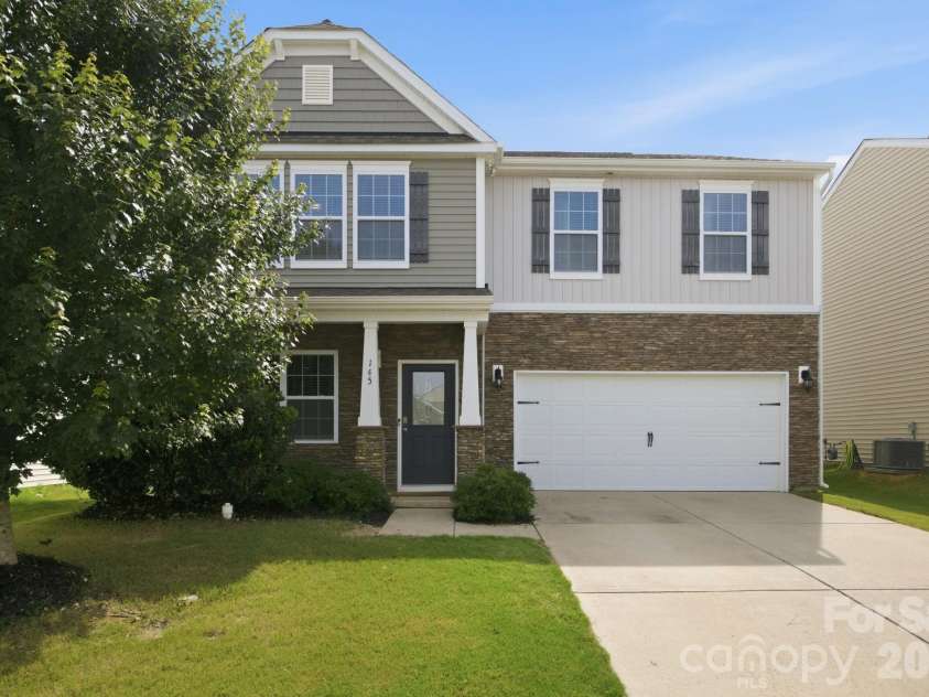 145 Cromwell Drive, Mooresville, NC 28115.  MLS# CAR4393677, YatesRealty ID 31715. 