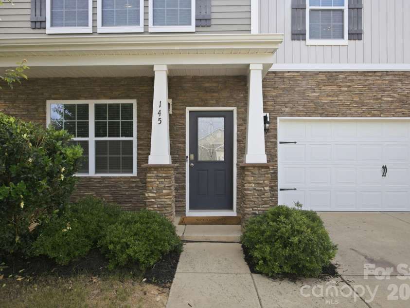 145 Cromwell Drive, Mooresville, NC 28115.  MLS# CAR4393677, YatesRealty ID 31715. 