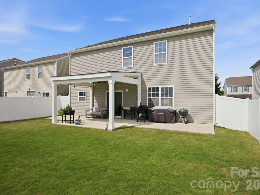 145 Cromwell Drive, Mooresville, NC 28115.  MLS# CAR4393677, YatesRealty ID 31715. 