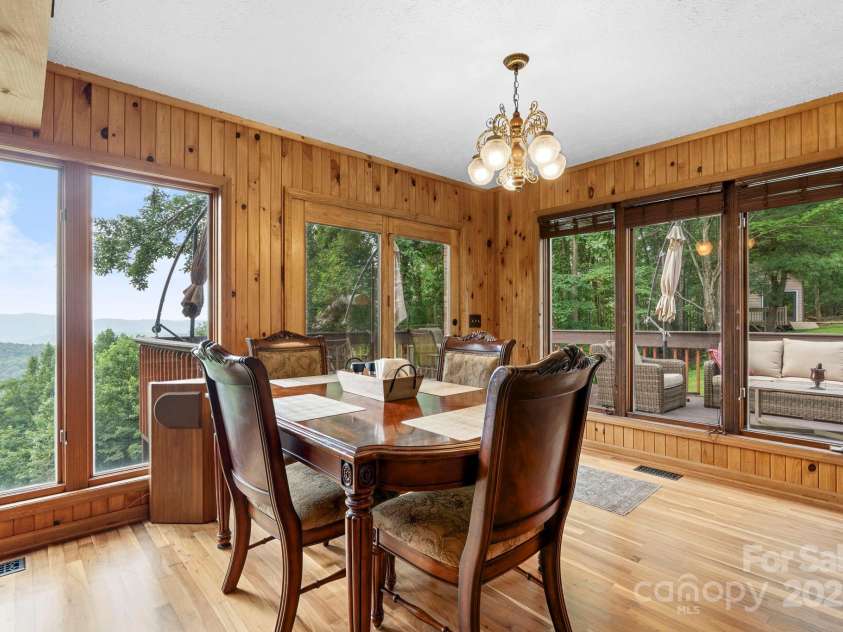 4415 Laurel Ridge Drive, Lenoir, NC 28645.  MLS# CAR4290774, YatesRealty ID 31717. 