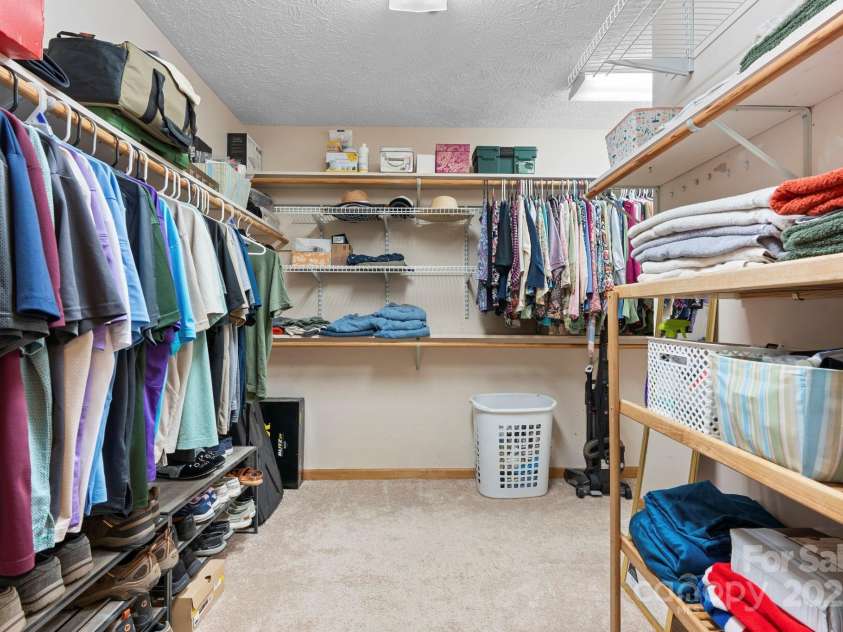 4415 Laurel Ridge Drive, Lenoir, NC 28645.  MLS# CAR4290774, YatesRealty ID 31717. 