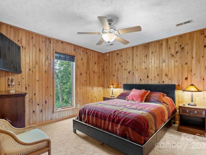 4415 Laurel Ridge Drive, Lenoir, NC 28645.  MLS# CAR4290774, YatesRealty ID 31717. 