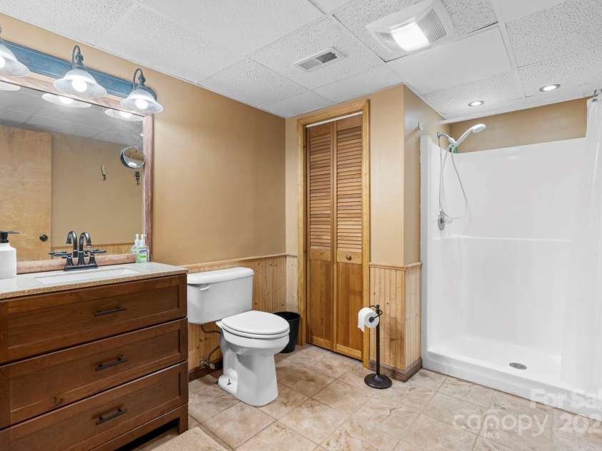 4415 Laurel Ridge Drive, Lenoir, NC 28645.  MLS# CAR4290774, YatesRealty ID 31717. 