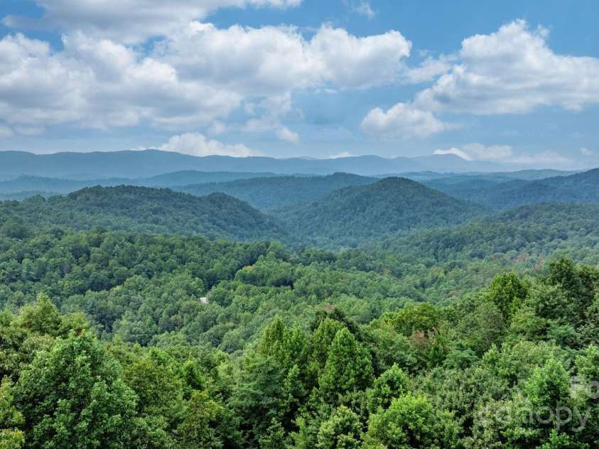 4415 Laurel Ridge Drive, Lenoir, NC 28645.  MLS# CAR4290774, YatesRealty ID 31717. 