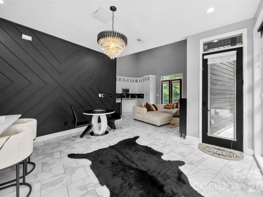 7117 Sugar Creek Road, Charlotte, NC 28269.  MLS# CAR4394775, YatesRealty ID 31717. 