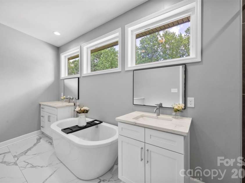 7117 Sugar Creek Road, Charlotte, NC 28269.  MLS# CAR4394775, YatesRealty ID 31717. 