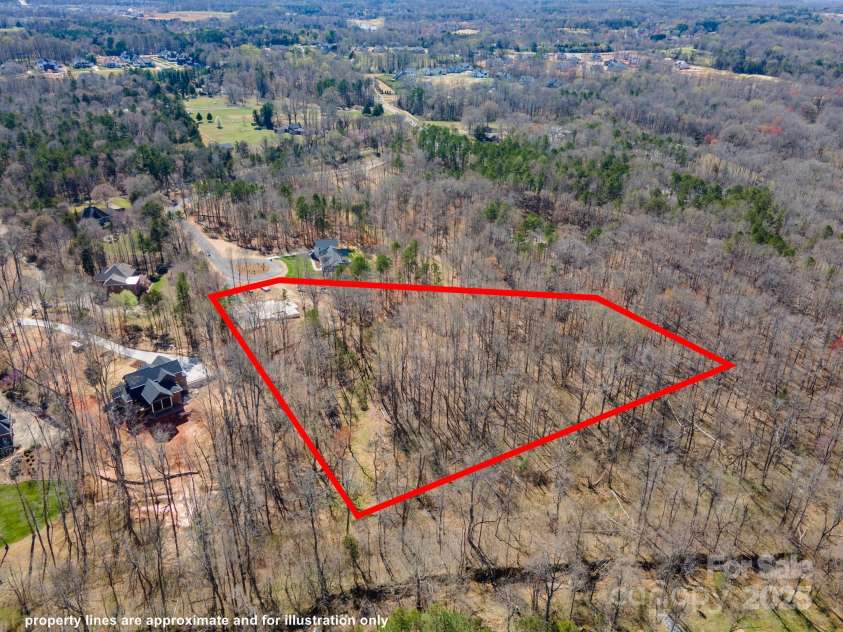 14030 Autumn Mist Lane, Huntersville, NC 28078.  MLS# CAR4282891, YatesRealty ID 31719. 