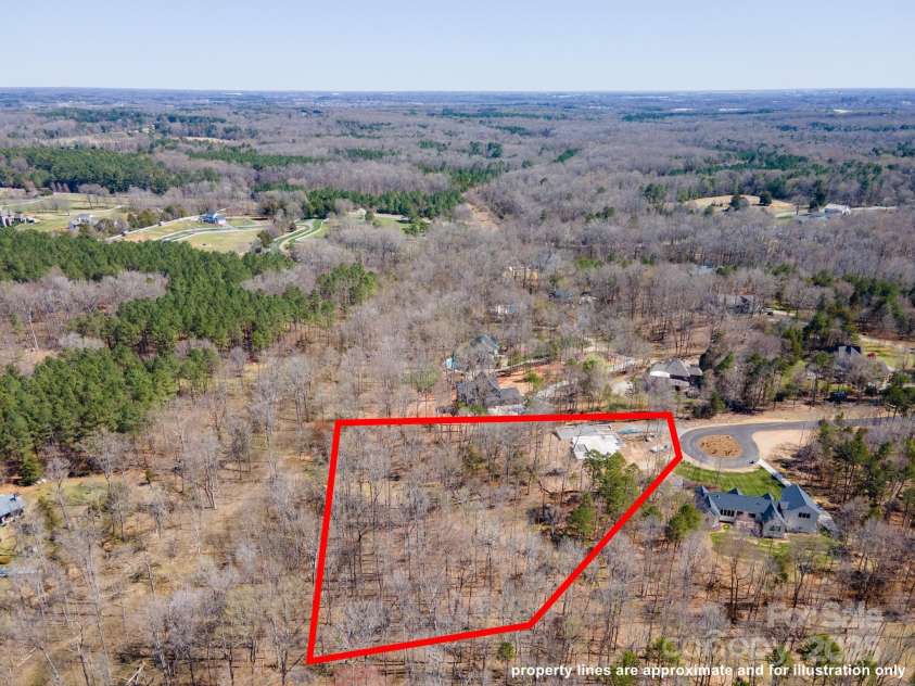 14030 Autumn Mist Lane, Huntersville, NC 28078.  MLS# CAR4282891, YatesRealty ID 31719. 