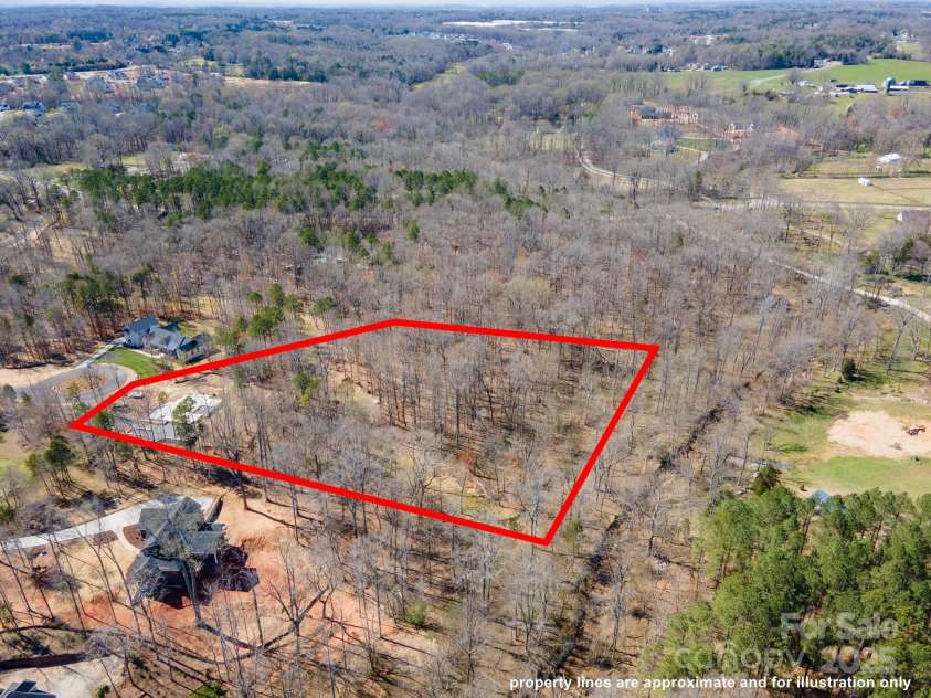 14030 Autumn Mist Lane, Huntersville, NC 28078.  MLS# CAR4282891, YatesRealty ID 31719. 