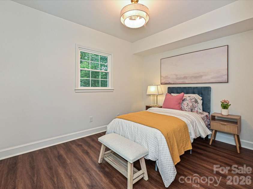 6654 Brookcrest Drive, Charlotte, NC 28210.  MLS# CAR4395296, YatesRealty ID 31719. 
