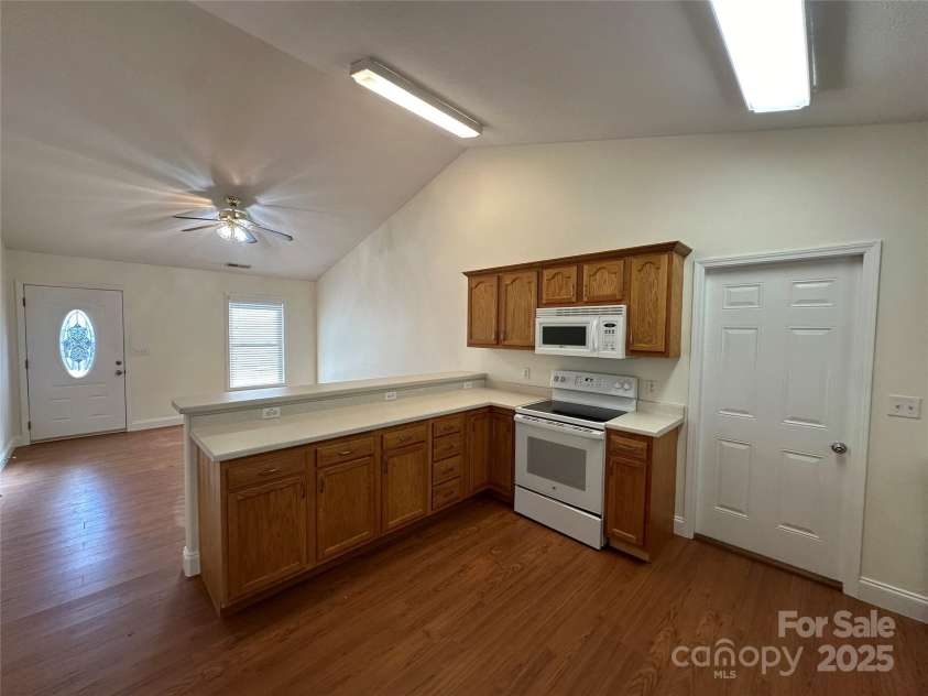 7 Spruce Shade Court, Asheville, NC 28803.  MLS# CAR4211825, YatesRealty ID 3172. 