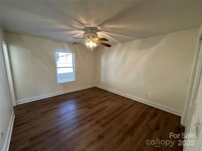 7 Spruce Shade Court, Asheville, NC 28803.  MLS# CAR4211825, YatesRealty ID 3172. 