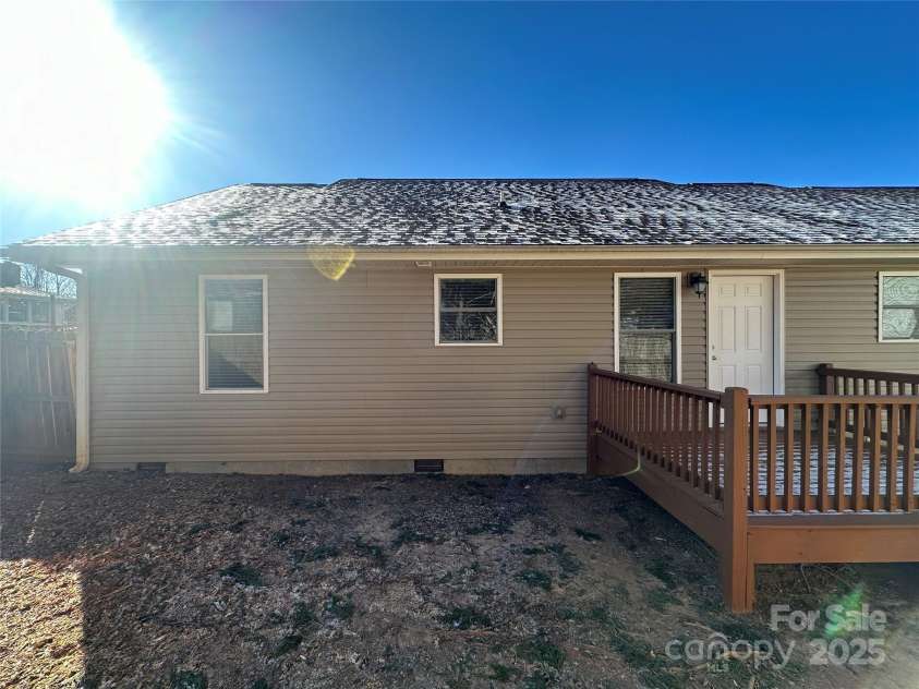 7 Spruce Shade Court, Asheville, NC 28803.  MLS# CAR4211825, YatesRealty ID 3172. 