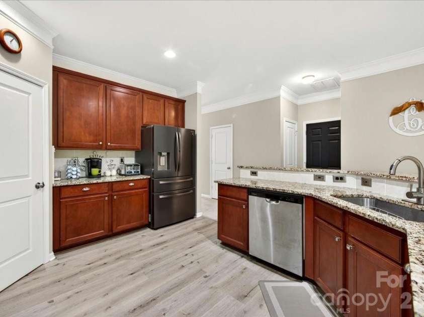448 Anvil Draw Place, Rock Hill, SC 29730.  MLS# CAR4393697, YatesRealty ID 31720. 