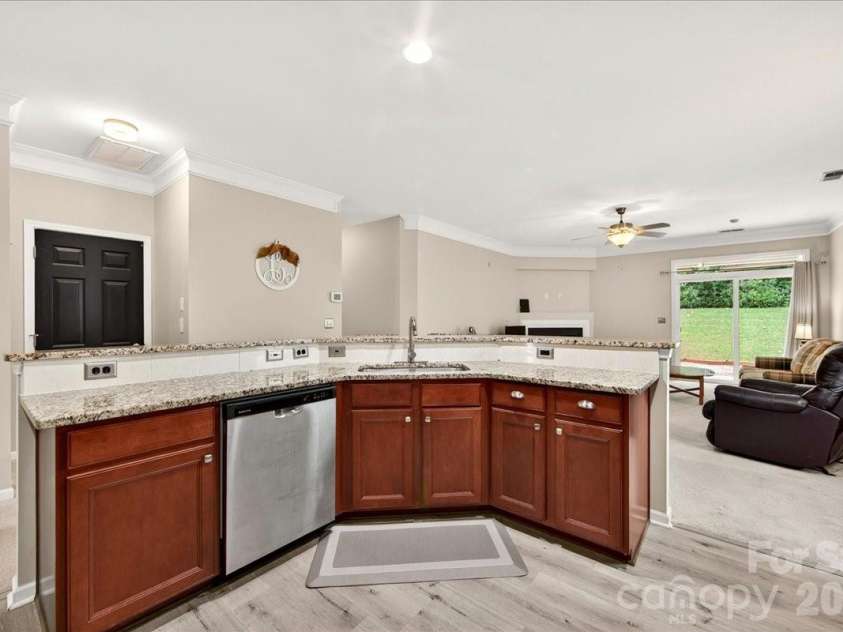 448 Anvil Draw Place, Rock Hill, SC 29730.  MLS# CAR4393697, YatesRealty ID 31720. 