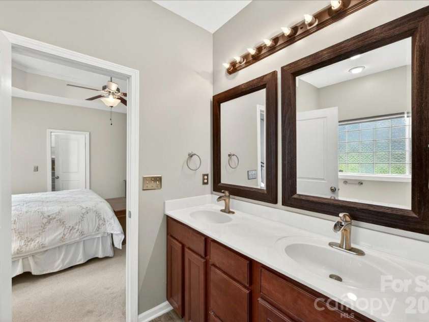 448 Anvil Draw Place, Rock Hill, SC 29730.  MLS# CAR4393697, YatesRealty ID 31720. 