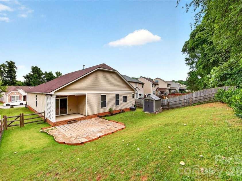 448 Anvil Draw Place, Rock Hill, SC 29730.  MLS# CAR4393697, YatesRealty ID 31720. 